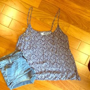 Swing open back Old Navy tank